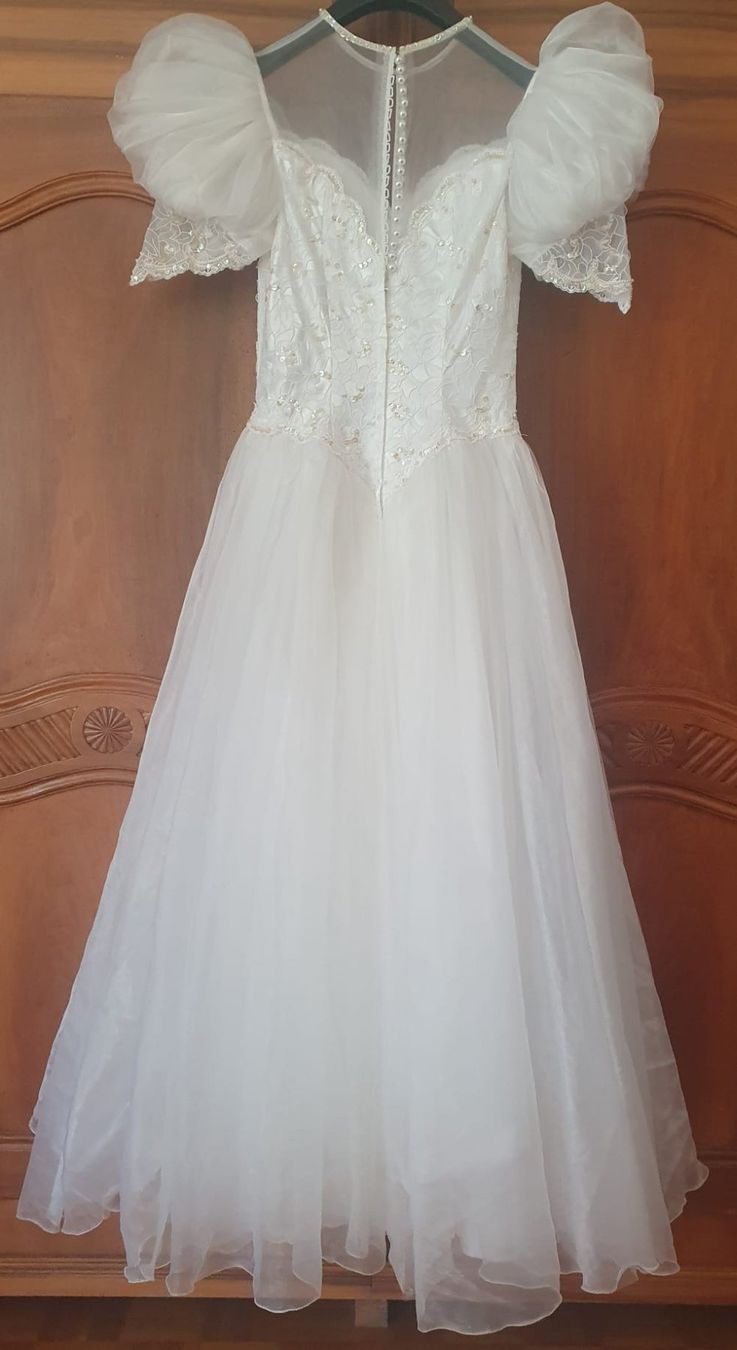 Robes: Robe de mariée et accessoires – D'occasion à Pully par Winzy 1