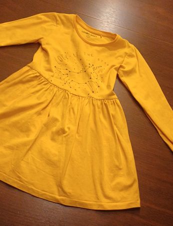 Kinderkleid senfgelb Grösse 104 guter Zustand