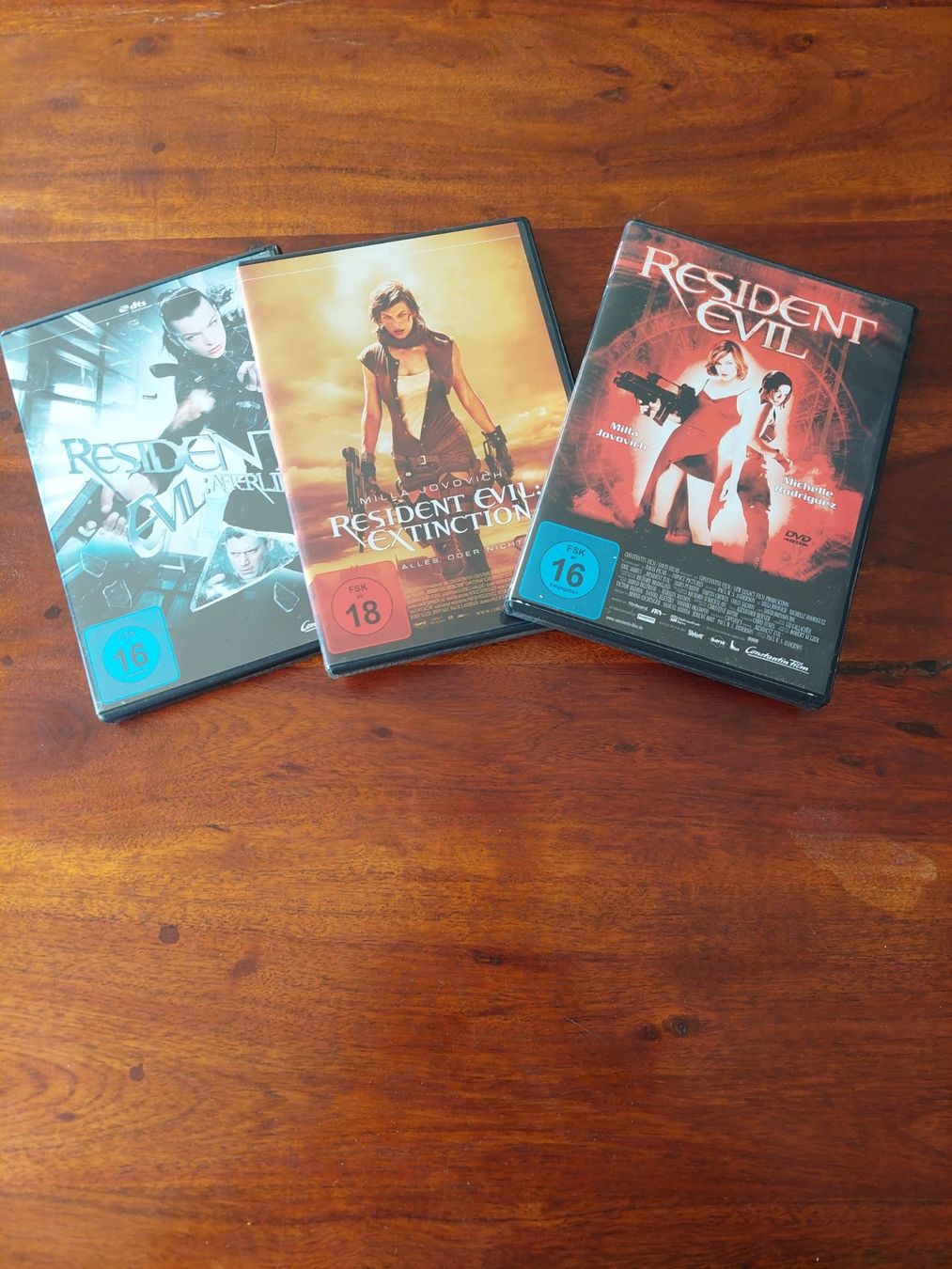 Tutti i DVDs: Resident Evil Paket DVD – Usato da Beckenried venduto da Havacola