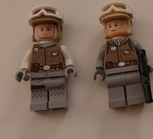 Zwei Lego Star Wars Hoth Rebel Trooper Minifiguren