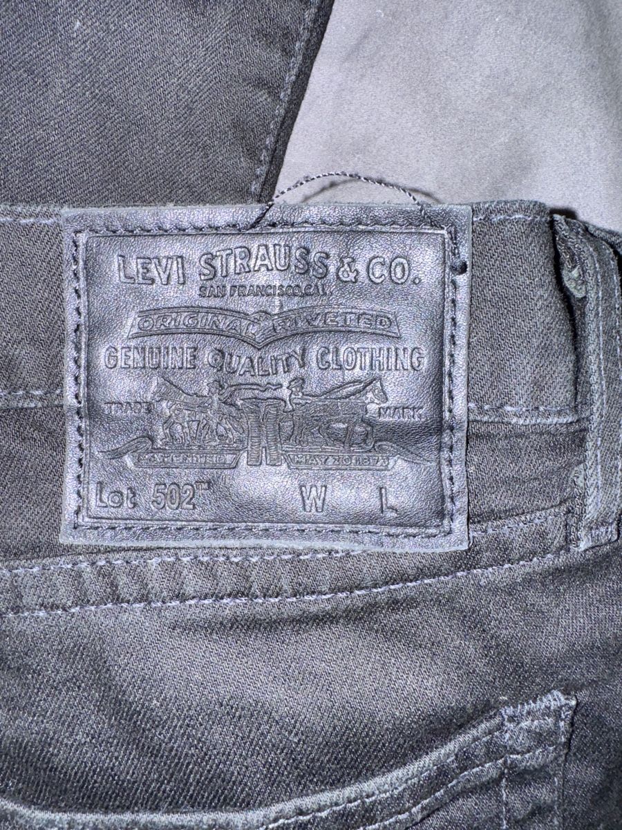 Levi's Jeans: Levis 502 W44/L32 – D'occasion à Itingen par Clood99 1
