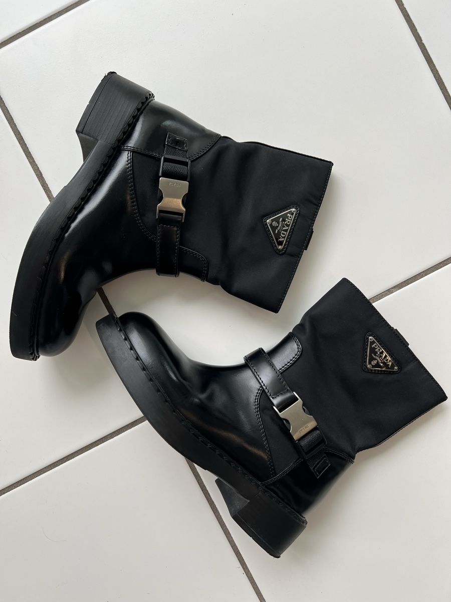 Prada Scarpe da donna: PRADA boots   – Usato da Zürich venduto da agi_j875