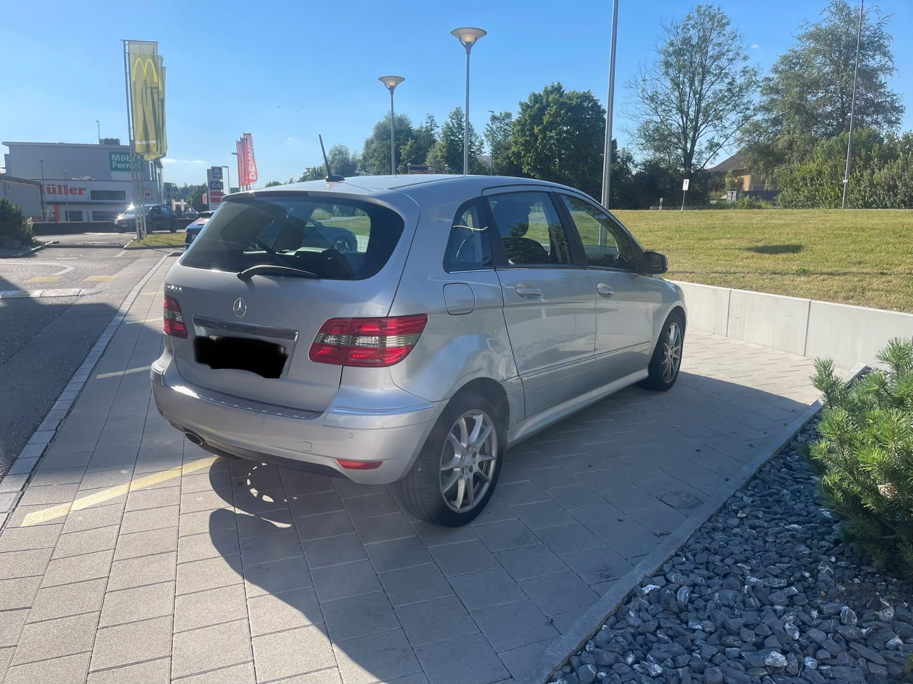 Mercedes-Benz Autos: Mercedes-Benz B200 AB MFK 2025 – D'occasion à Lichtensteig par elektronik-service 2