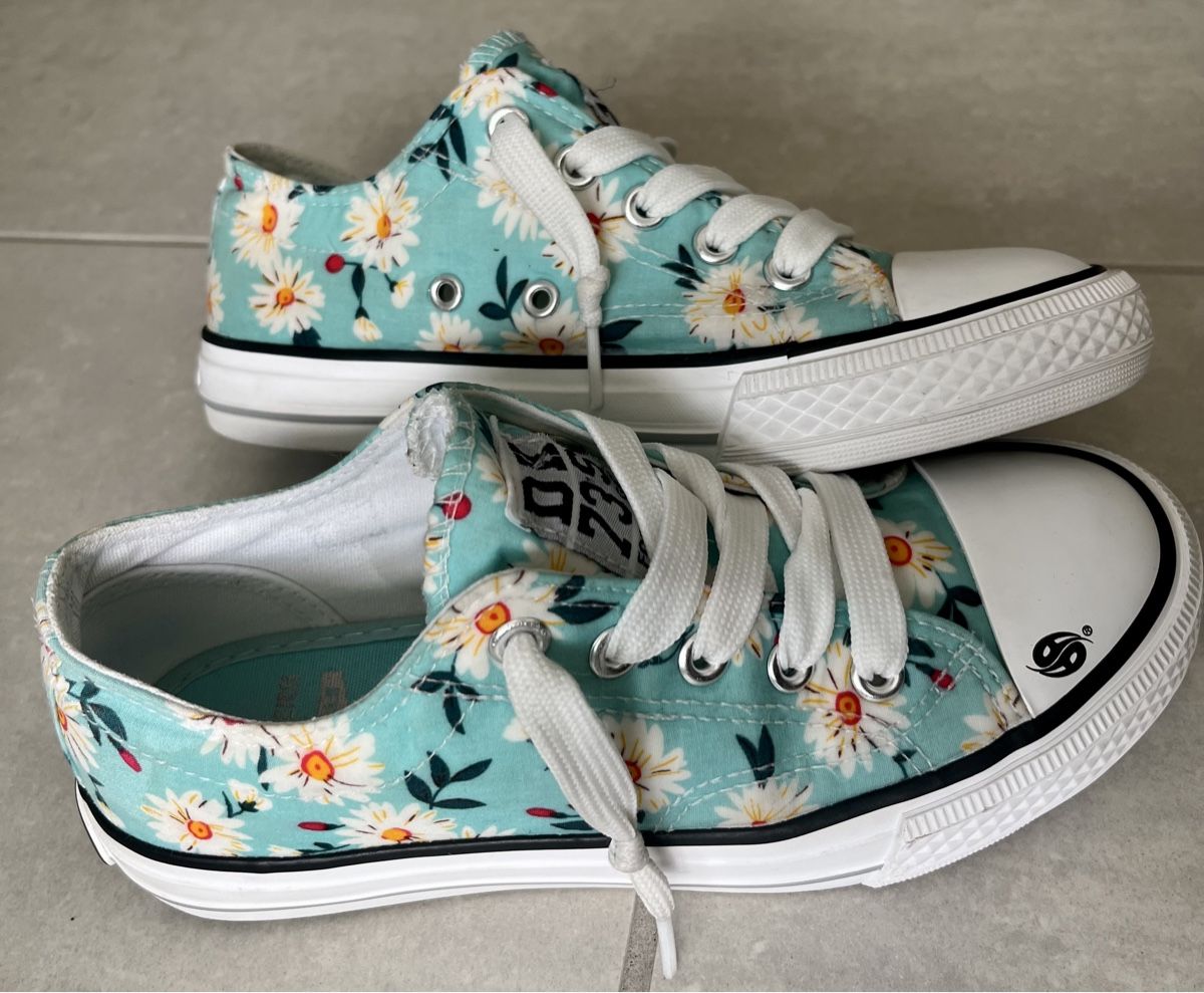 Scarpe per ragazze: Dockers by Gerli super Zustand Grösse 33 – Usato da Zürich venduto da asocaciu