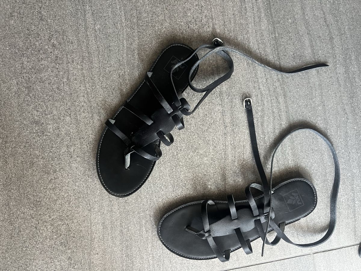 Scarpe da donna: Sandals black – Usato da Pregassona venduto da kat_zh5d
