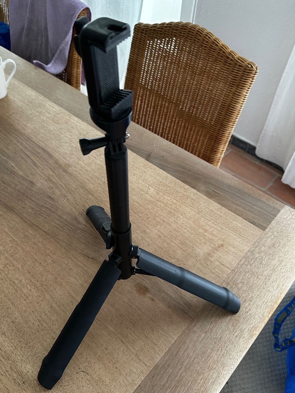 Sirui Autres décorations & accessoires: Trépied Sirui pour smartphone avec télécommande intégrée – Neuf (Voir description) à Grimisuat par manuglassey 3