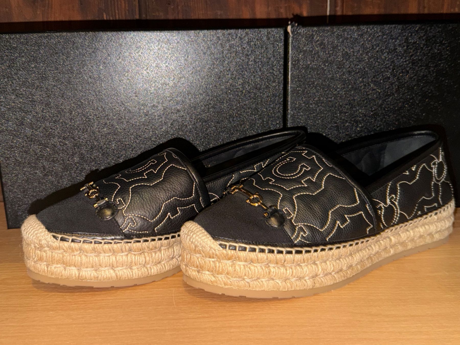 Salvatore Ferragamo Scarpe da donna: Neue Salvatore Ferragamo Espadrilles Grösse 40 – Nuovo (secondo la descrizione) da Basel venduto da Blausara707 3
