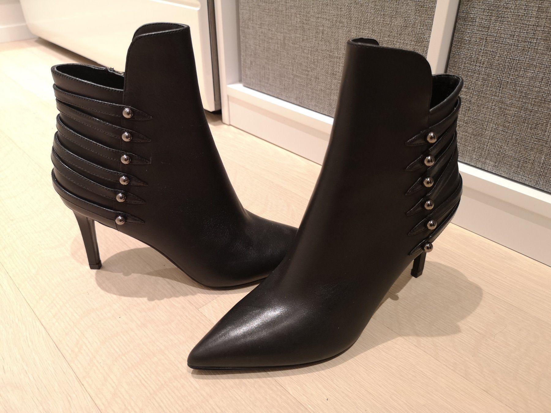 Scarpe da donna: Kendall+Kylie Sexy Stiefeletten – Nuovo (secondo la descrizione) da Pfäffikon ZH venduto da JingTunic
