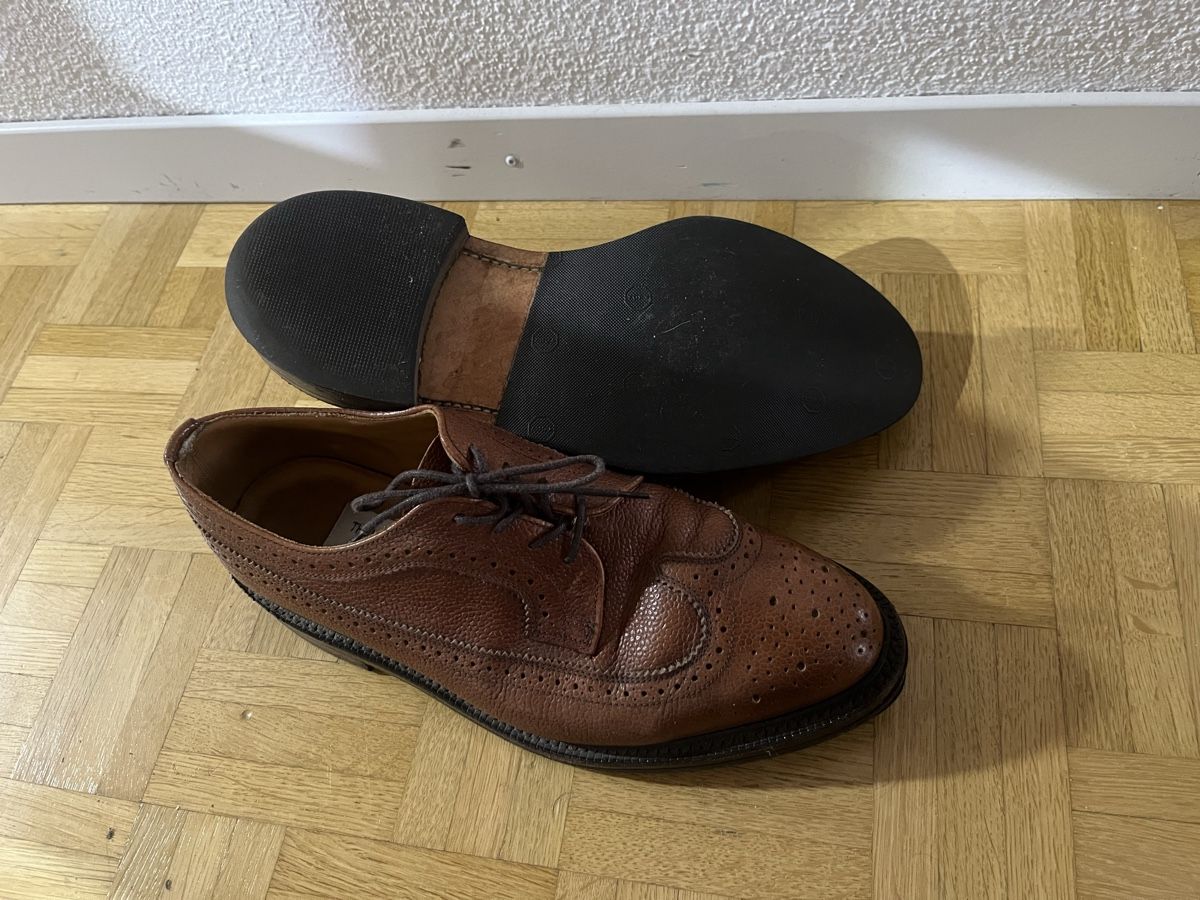 Scarpe da uomo: Thom Browne Herren Schuhe Gr. 8.5 – Usato da Frauenfeld venduto da Repsol_Vani 2