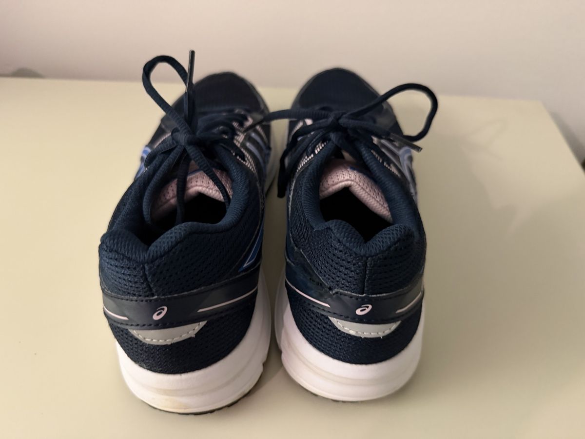 Asics Chaussures femmes: Asics Running | EU 40  – D'occasion à Zürich par 2ndhandzurich 2