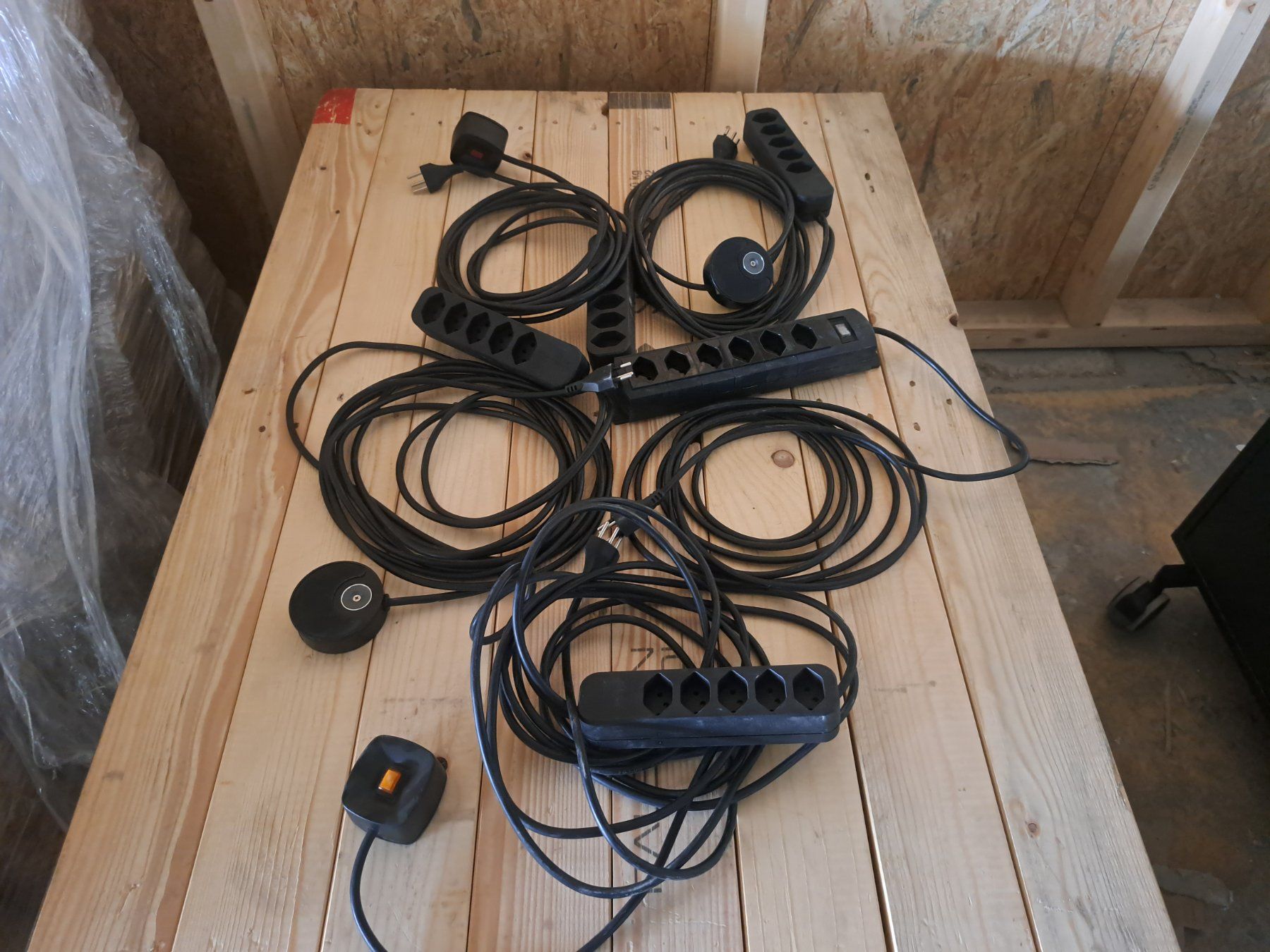 Stecker: Lot mit Steckerleisten Mehrfachstecker – Gebraucht aus Belp von deal-now