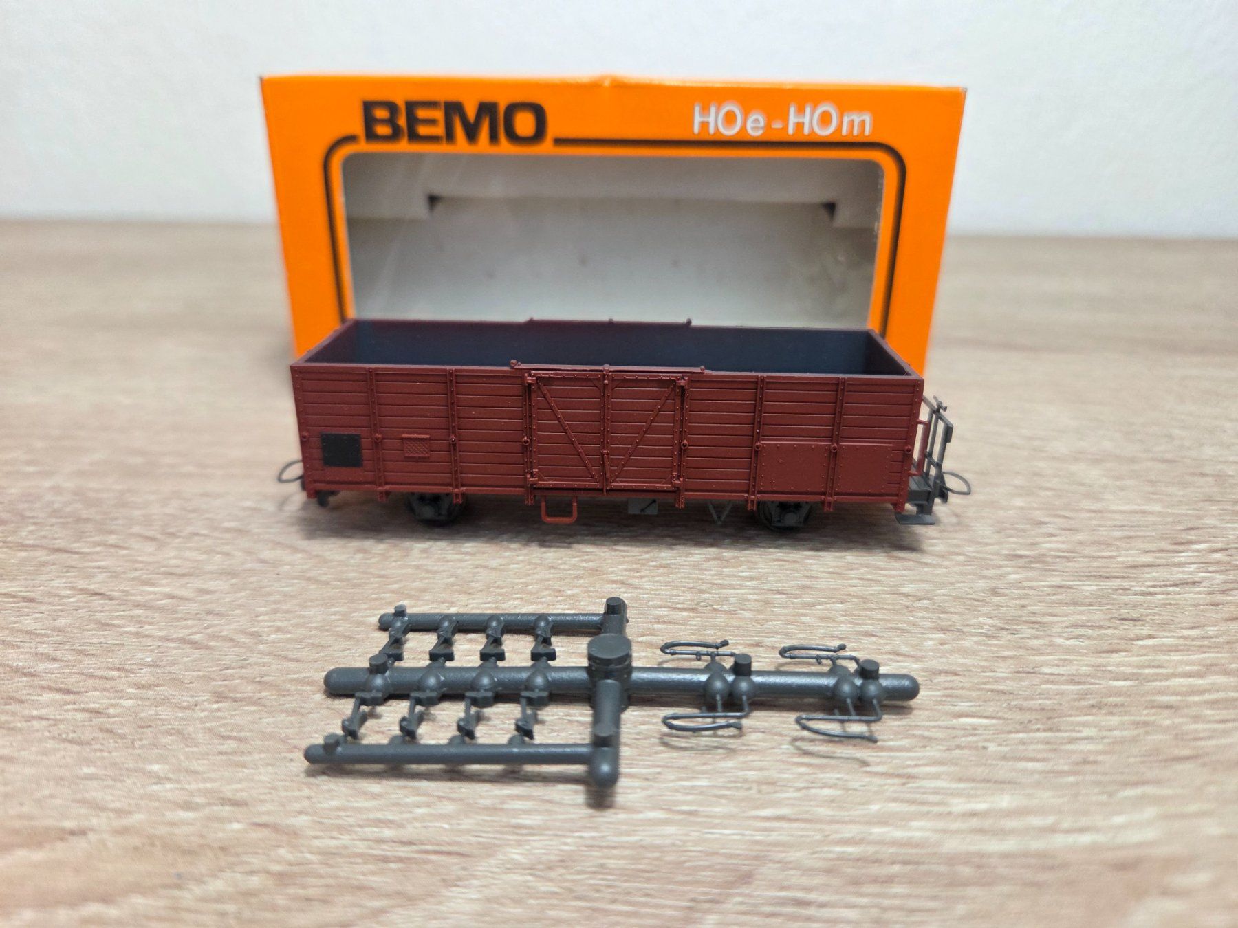 Bemo Modelleisenbahnen: Bemo 2251 Güterwagen RhB H0m – Gebraucht aus St-Aubin-Sauges von Lo_Go 5