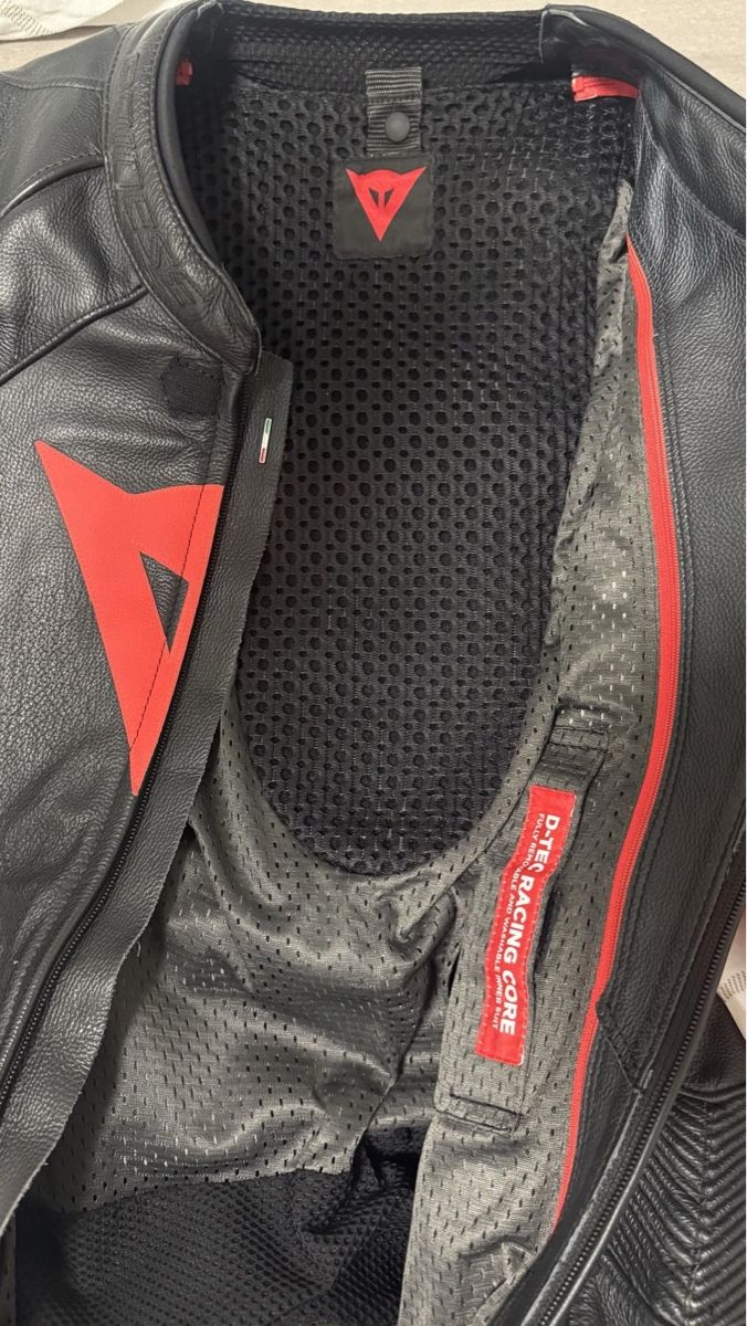 Dainese Protezioni & Imbottiture: Lederkombi Dainese  – Nuovo (secondo la descrizione) da Emmetten venduto da Blueeee 2