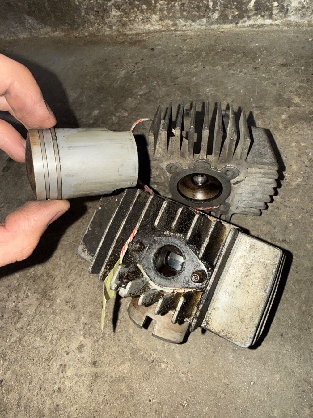 Puch Parti ricambio per ciclomotori: Puch Maxi/X30 Töffli Zylinderkit – Usato da Fahrni b. Thun venduto da berger_tuning34 2