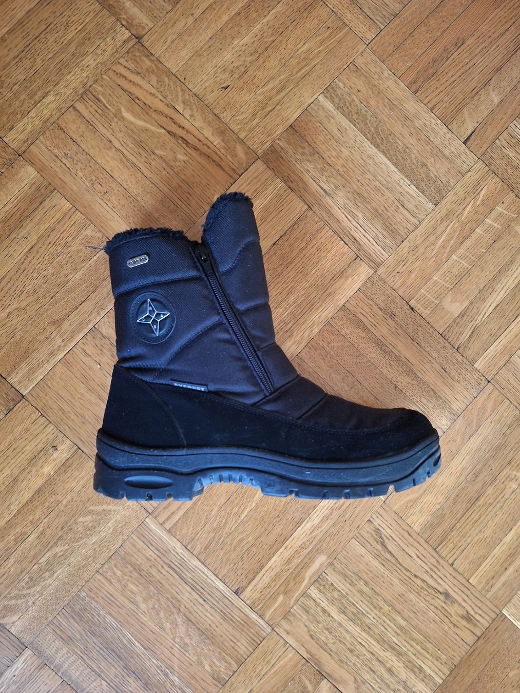 Herrenschuhe: Bottes hiver pointure 42 – Gebraucht aus La Tour-de-Peilz von clo_cw6s 1
