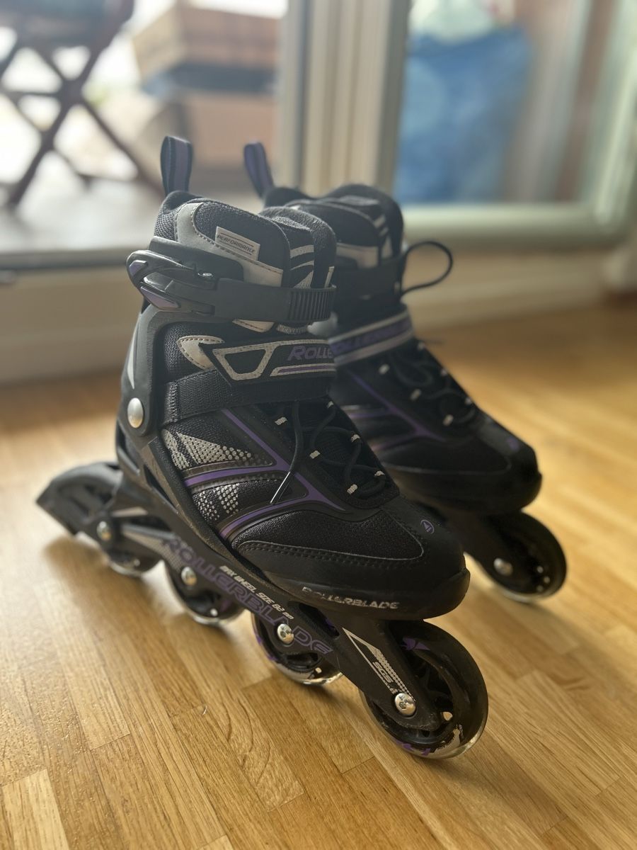 Pattini in linea & Pattini a rotelle: Inslineskates Rollerblades – Usato da Biel/Bienne venduto da Pocahontas20