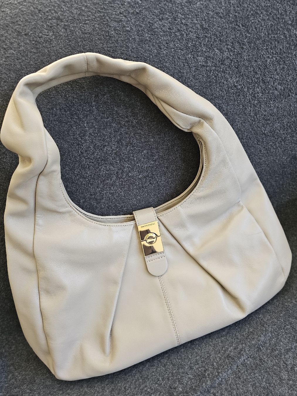 Borbonese Sacs femmes: Borbonese Ledertasche – D'occasion à Altdorf UR par Saba_1688 1