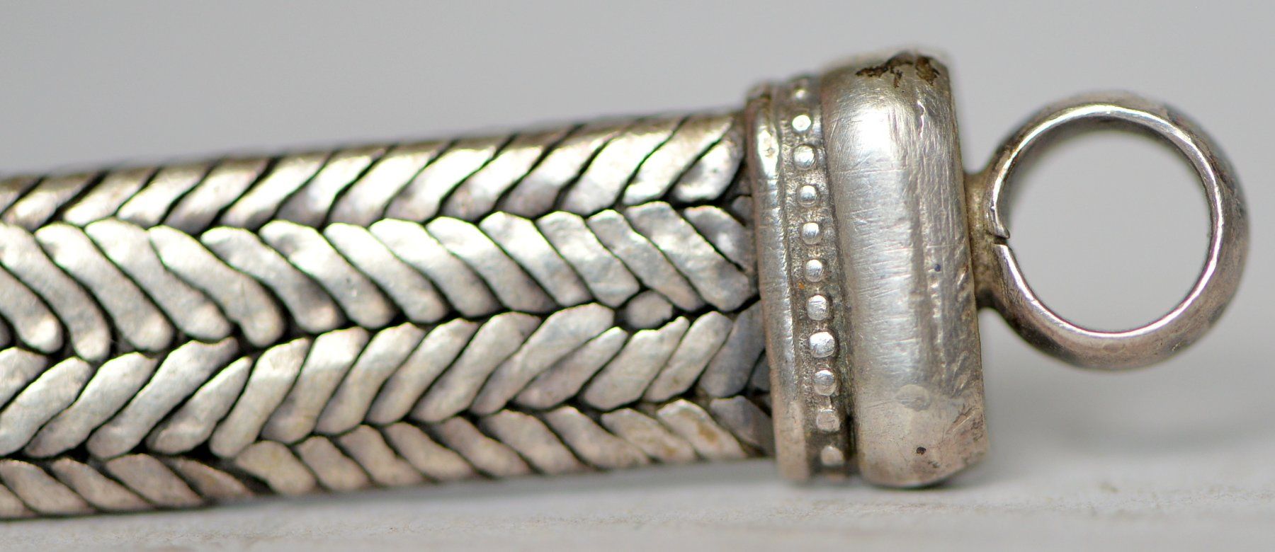 Armbänder & -reifen: Ancien bracelet en métal – Gebraucht aus Neuchâtel von Neuchatel 7