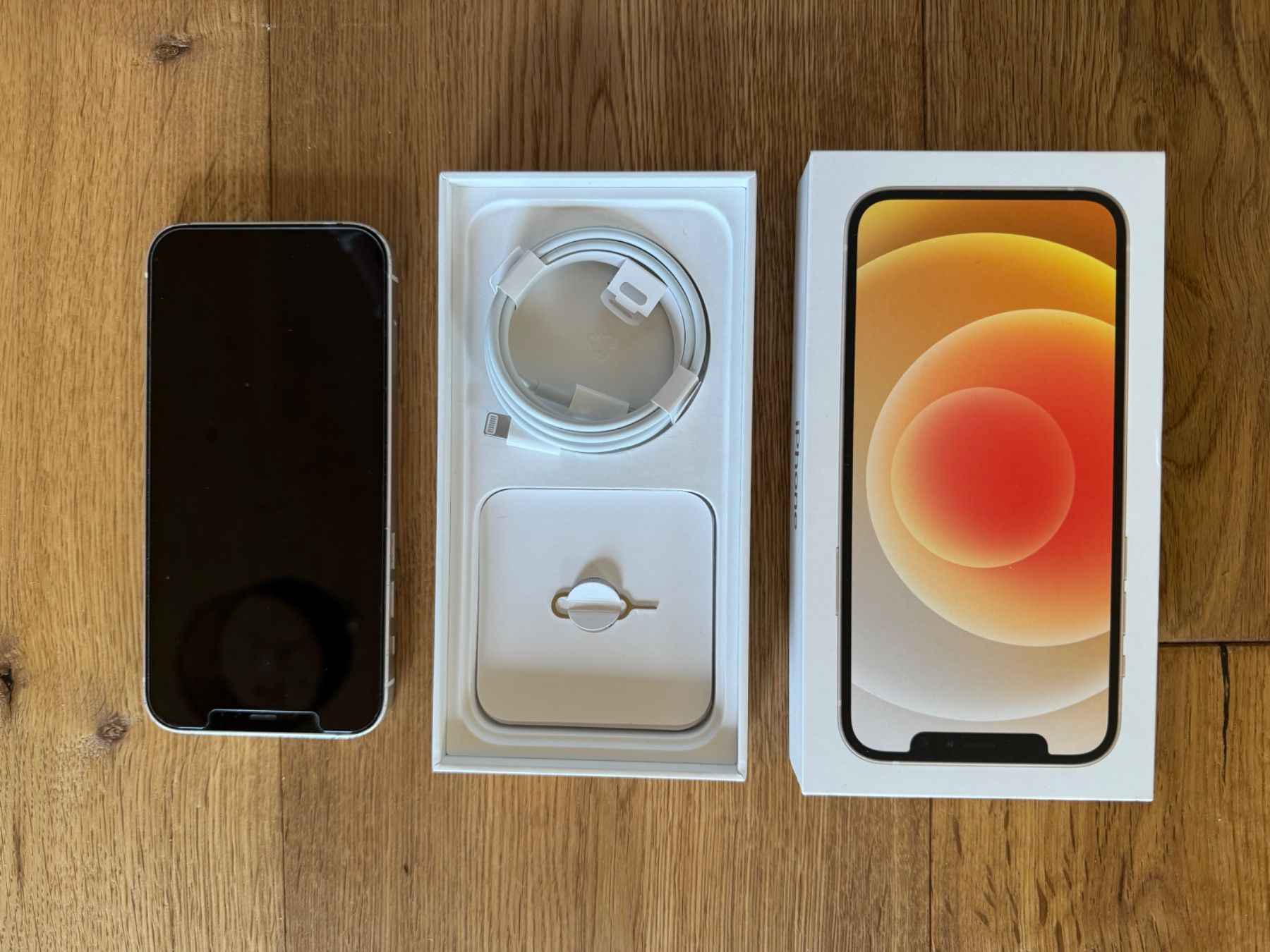 Apple Handys / Smartphones: Iphone 12 White 128GB – Gebraucht aus Schüpfheim von  1