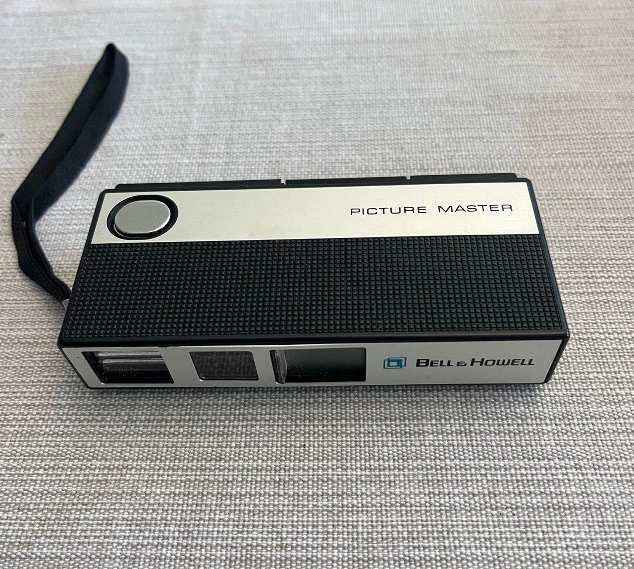 Fotocamera: Bell & Howell Picture Master 110 Pocket caméra avec flash – Usato da Petit-Lancy venduto da DonJen 4