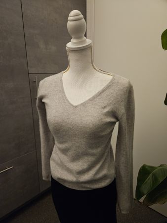 Pullover Gorgoos Kaschmir grau Grösse XS guter Zustand