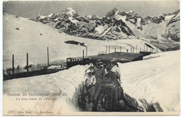 GORNERGRAT-BAHN 1900 Station belebt