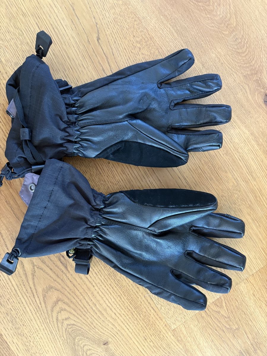 Guanti & manicotti: Burton Handschuhe – Usato da Buchs AG venduto da sabrinaryser