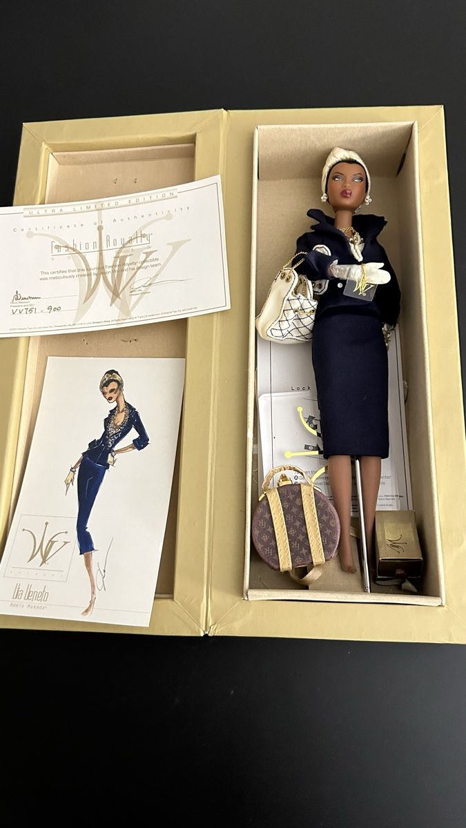Poupées: Barbie / Jason Wu / Adele – D'occasion à Thalwil par Centrone 7