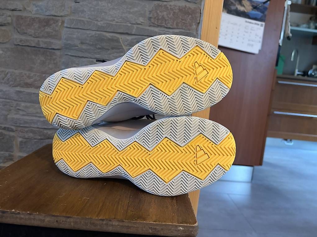 Chaussures hommes: Baskets Adidas taille 38.8 – Neuf avec emballage d'origine à La Chaux-de-Fonds par ann_8n89 2