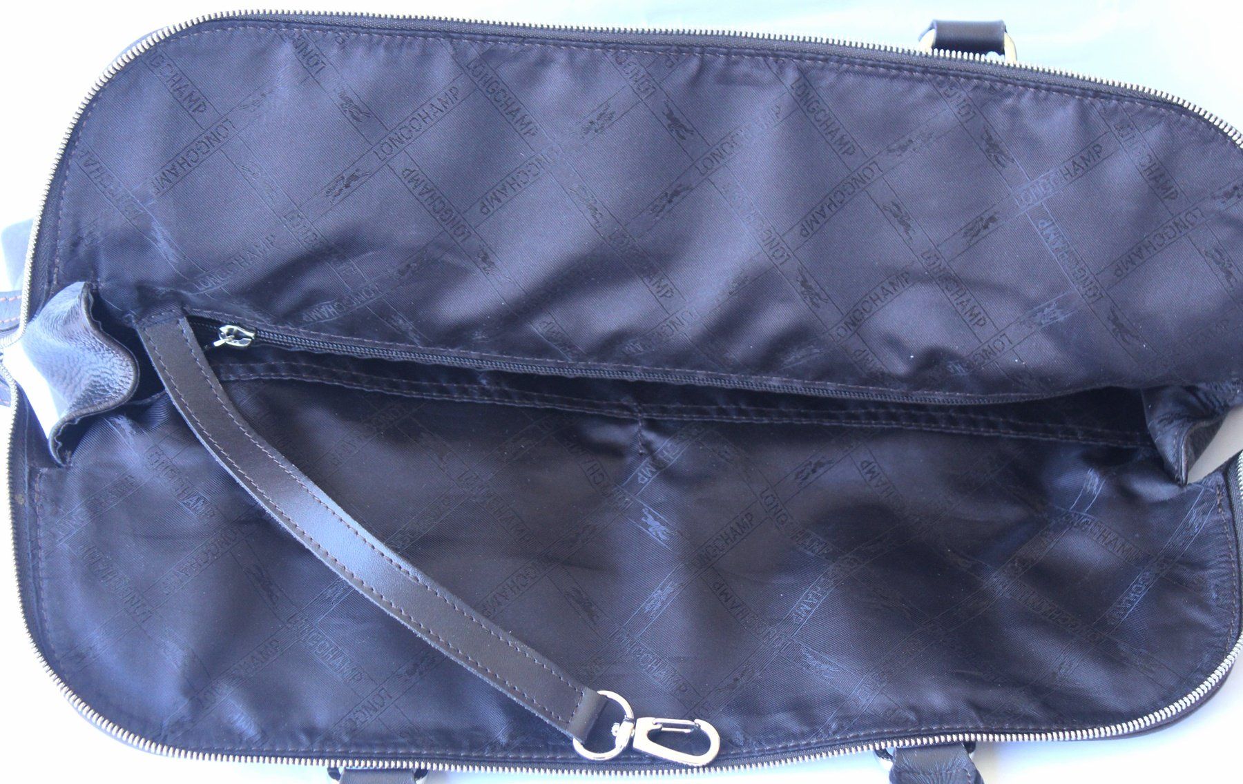 Longchamp Taschen für Damen: Vintage dunkelbraune Longchamp Paris Ledertasche – Gebraucht aus Zürich von Auctionata 5