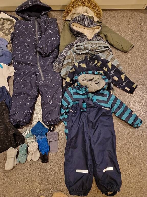 Ensembles coordonnés: Kinderkleider gr 86-92 – D'occasion à Oensingen par lady1 3
