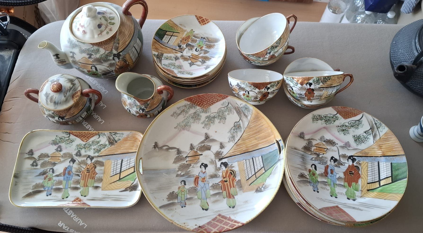 Set di piatti: Japanisches Teeservice 22-teilig – Usato da Buchs ZH venduto da hel_xjs5