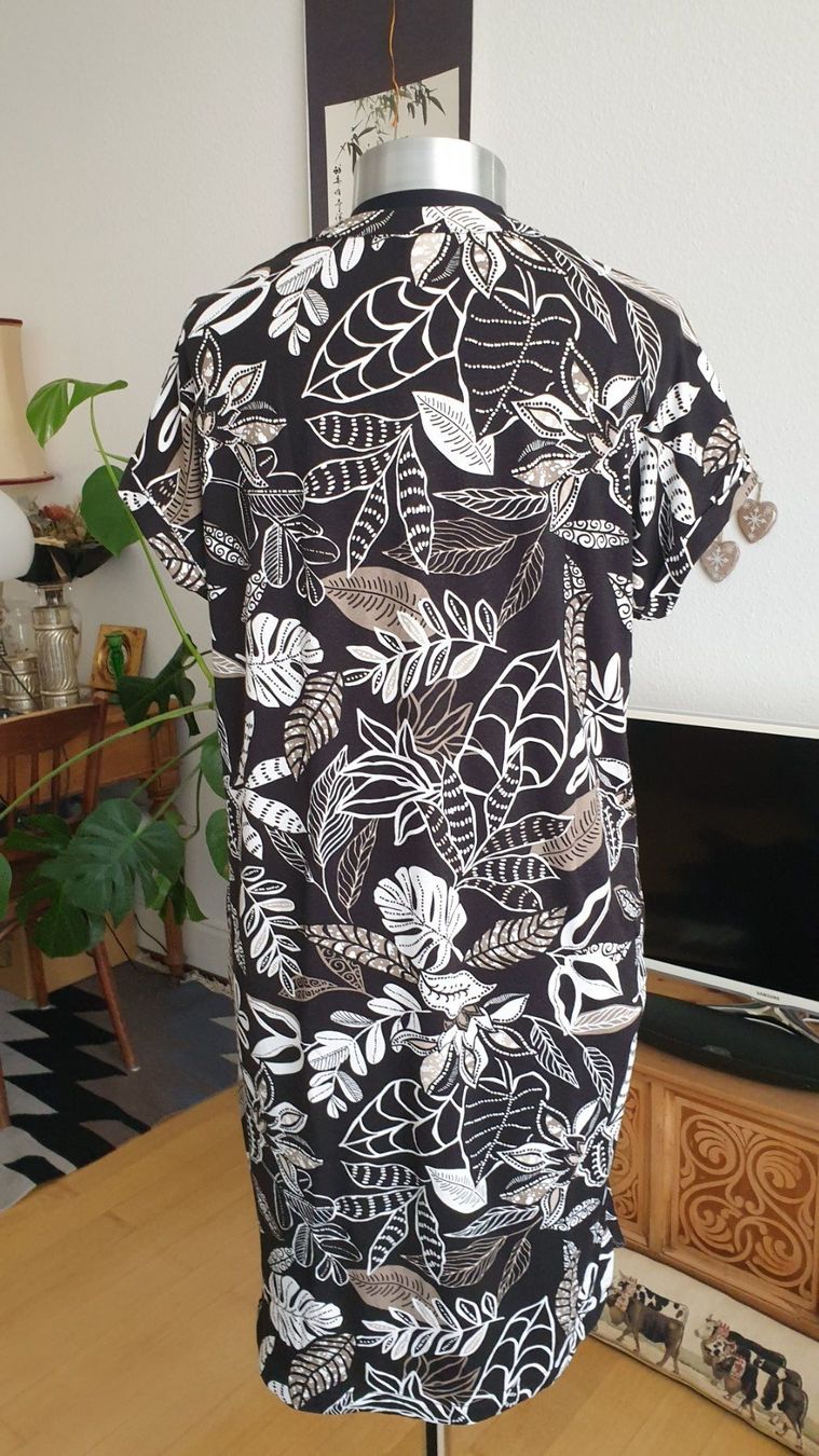 Vestiti: Sommerkleid aus Viskosejersey, Gr. 36 – Usato da Basel venduto da Luzora 1