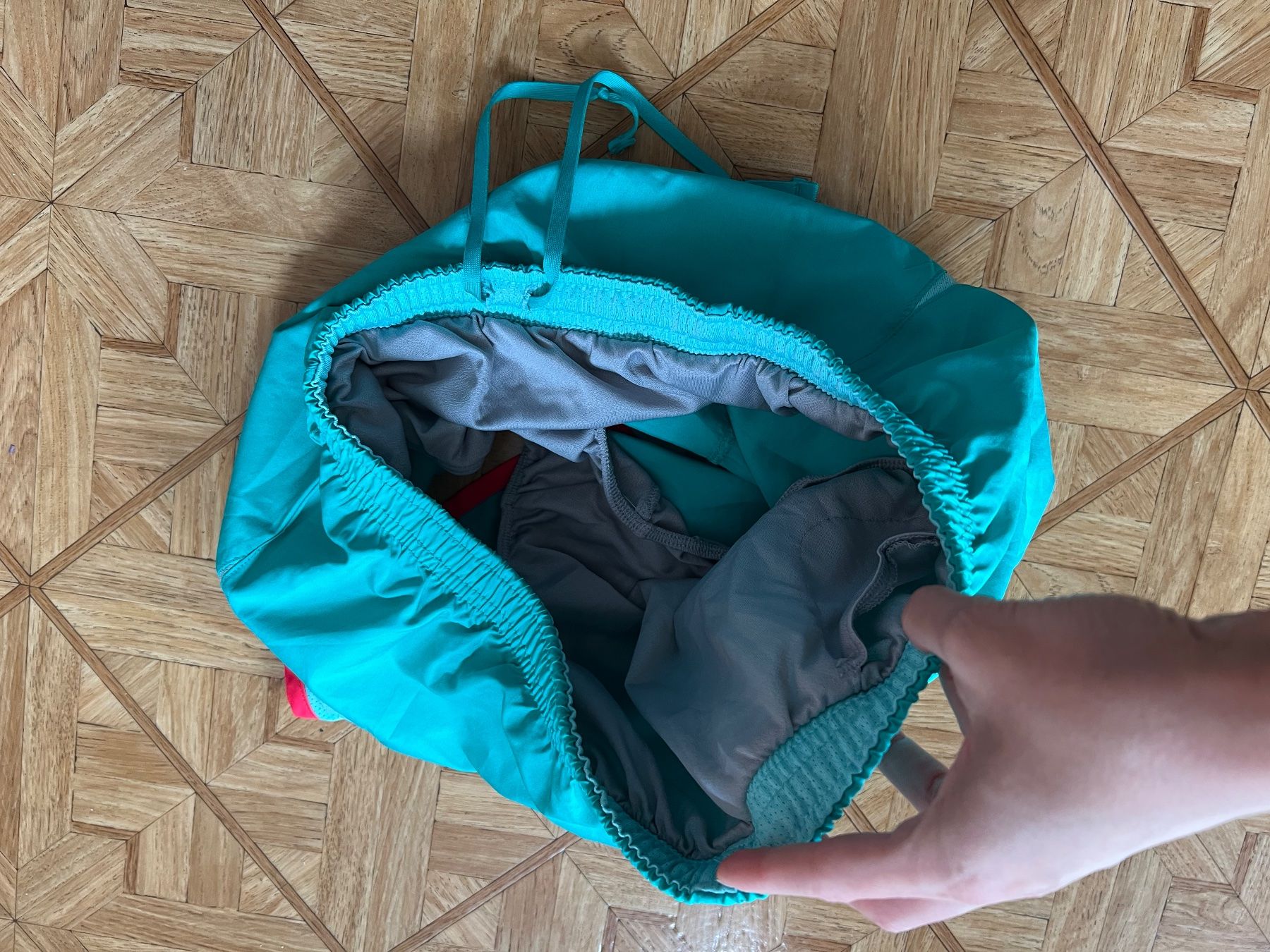 Nike Hosen: Nike Laufhose S türkis Shorts – Gebraucht aus Chiasso von ludi_a6 2