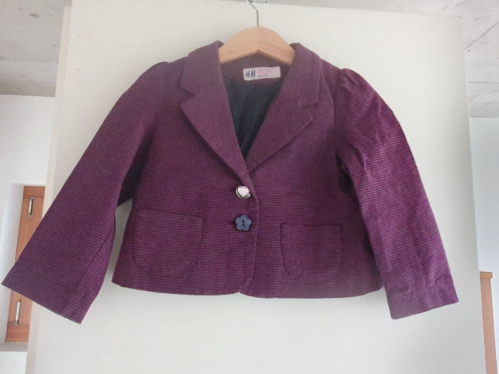 H&M Giacche & Cappotti: NEU Jacke Gr. 92 – Nuovo e nell'imballaggio originale da Villars-sur-Glâne venduto da richardette