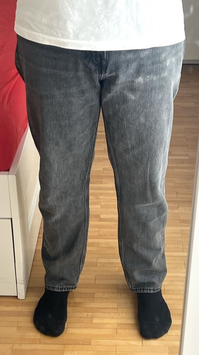 H&M Jeans: Jeans relaxed noir 34/32 – Usato da Lausanne venduto da luciano_RIC1 1