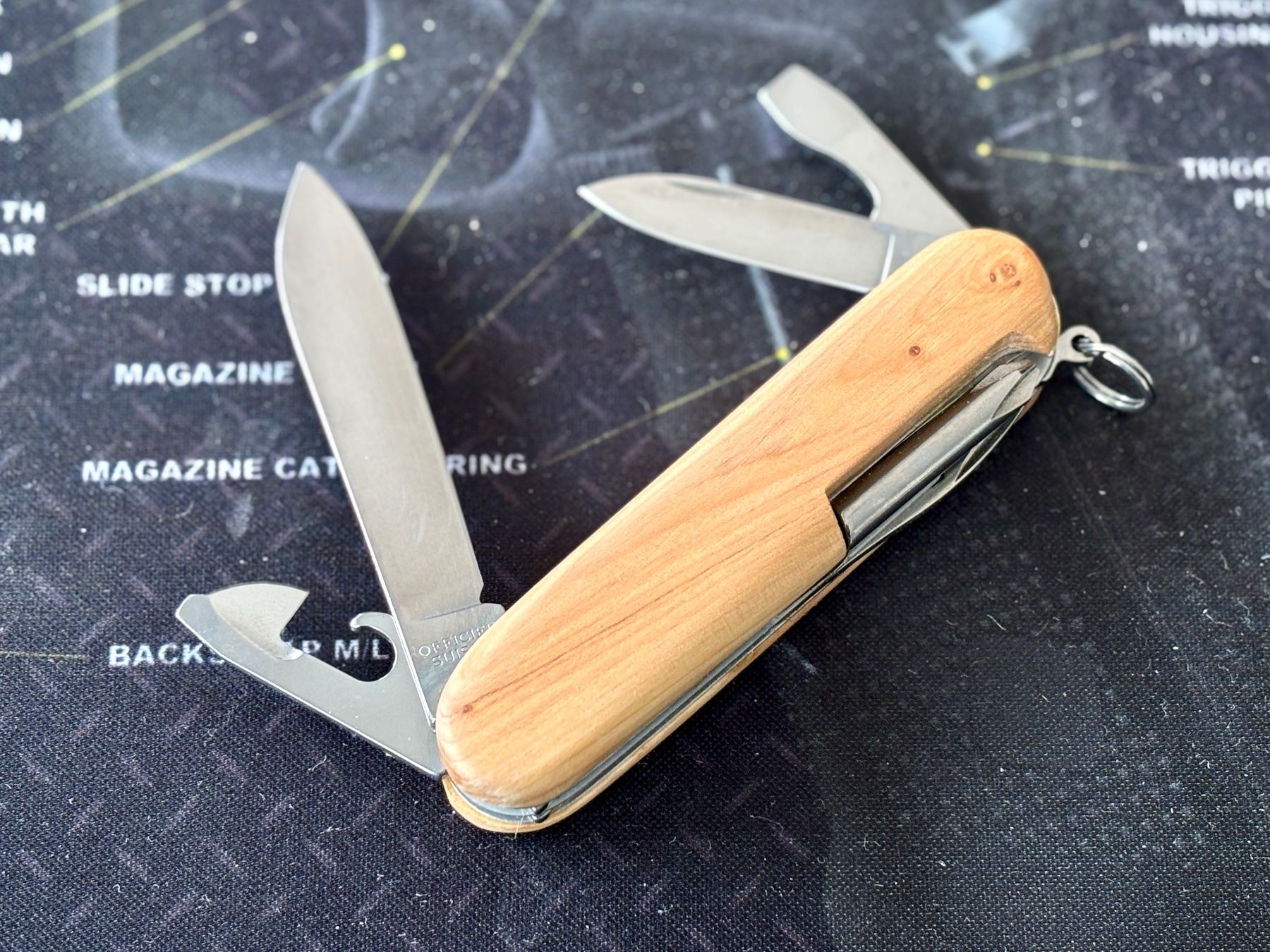 Victorinox Coltelli tascabile: Victorinox Tinker, Wacholder – Nuovo (secondo la descrizione) da Frauenkappelen venduto da Doc_Snyder 1