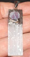 Halskette D-1003 – Selenit mit Amethyst