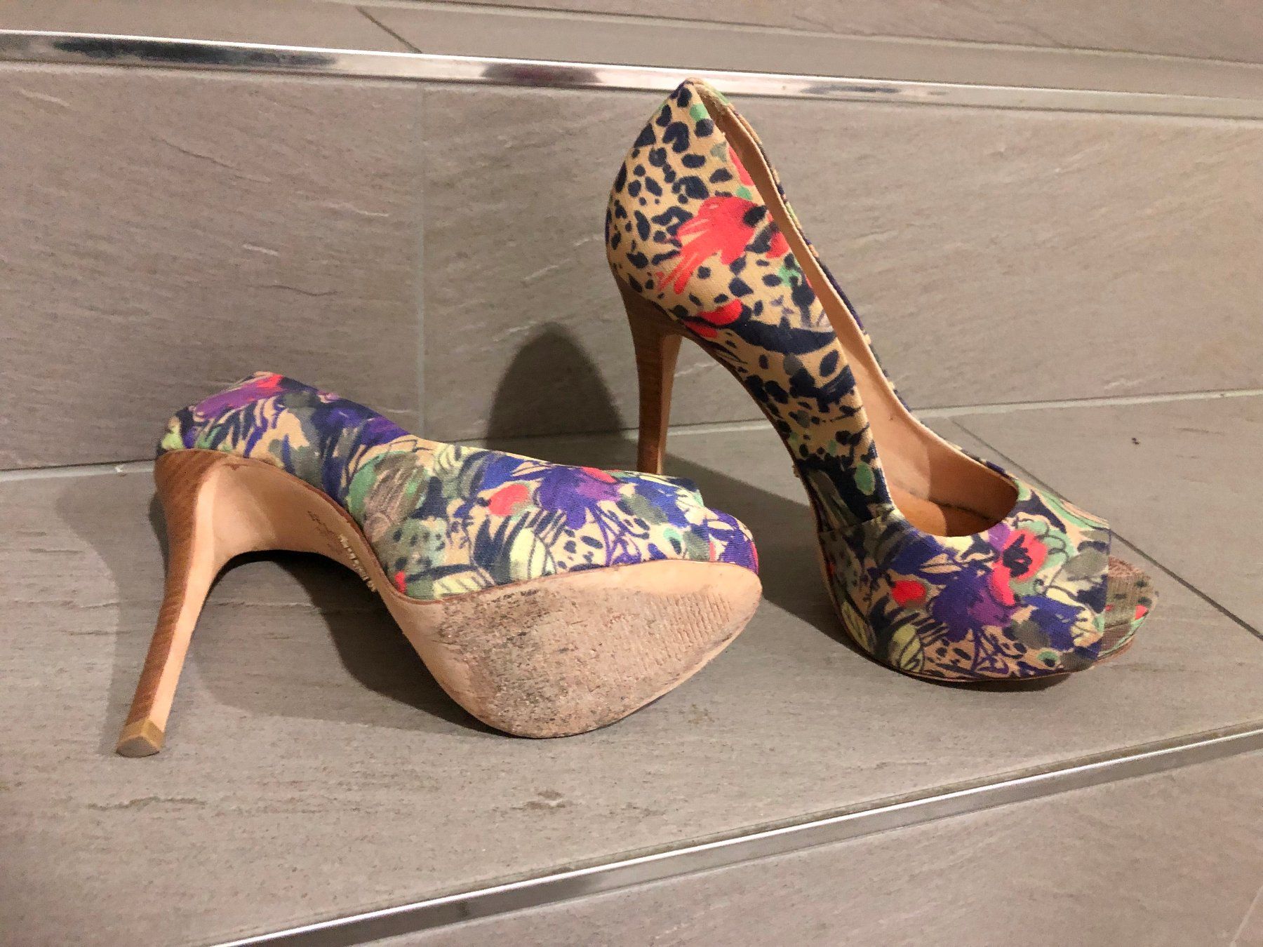 André Scarpe da donna: Damenstilettos Grösse 38 STUDIO pour André – Usato da Glattbrugg venduto da Ariel012 3