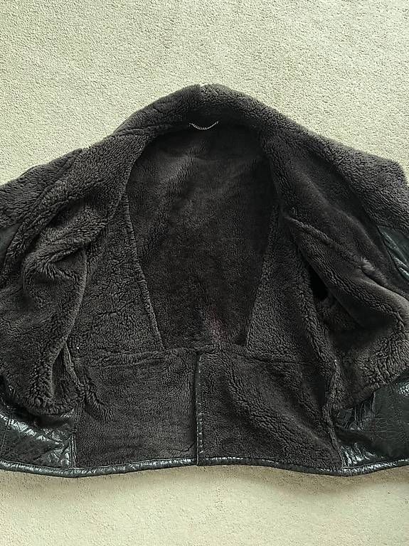 Vestes: Vintage leather jacket oversized  – D'occasion à Zürich par mai_bwh6 3