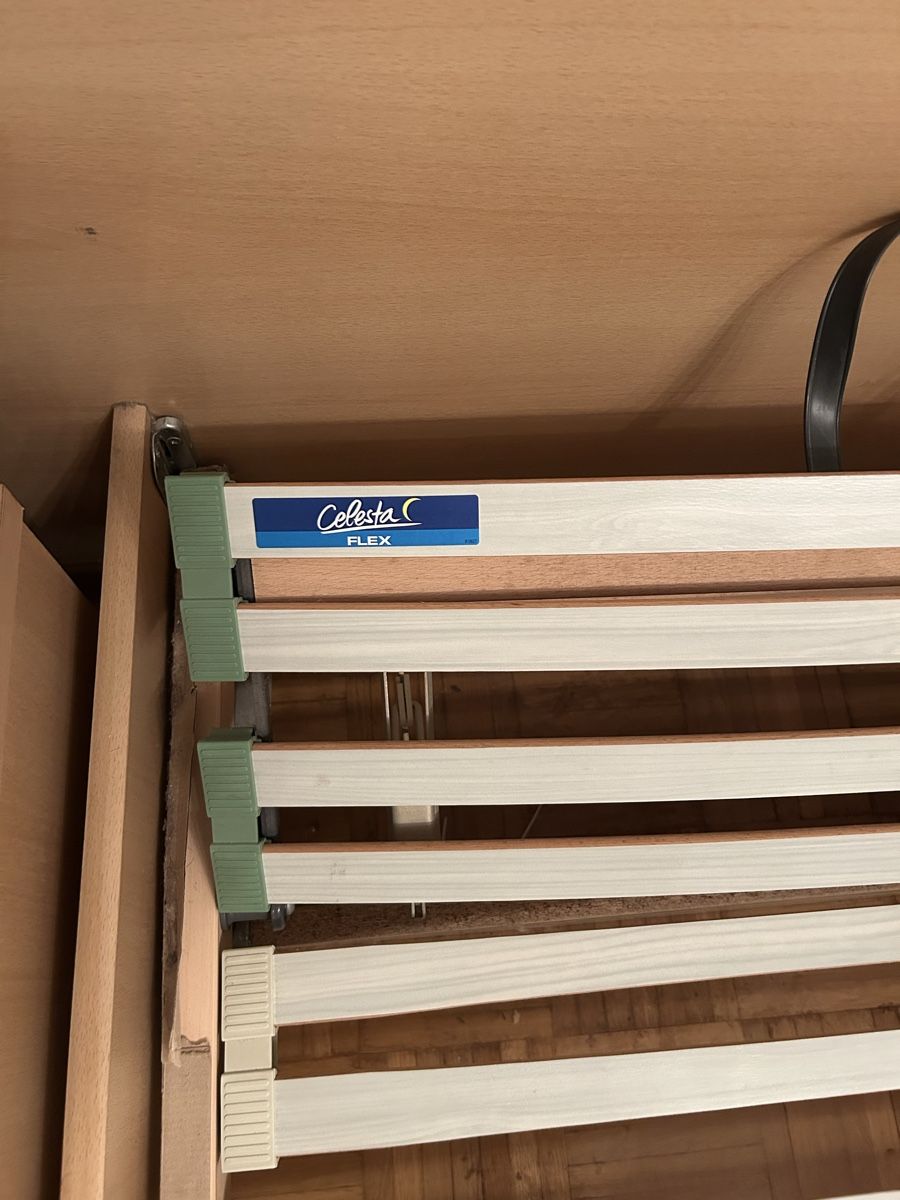 Lits: doppelbett eiche hell – D'occasion à Zürich par 11Zitronenfalter 2