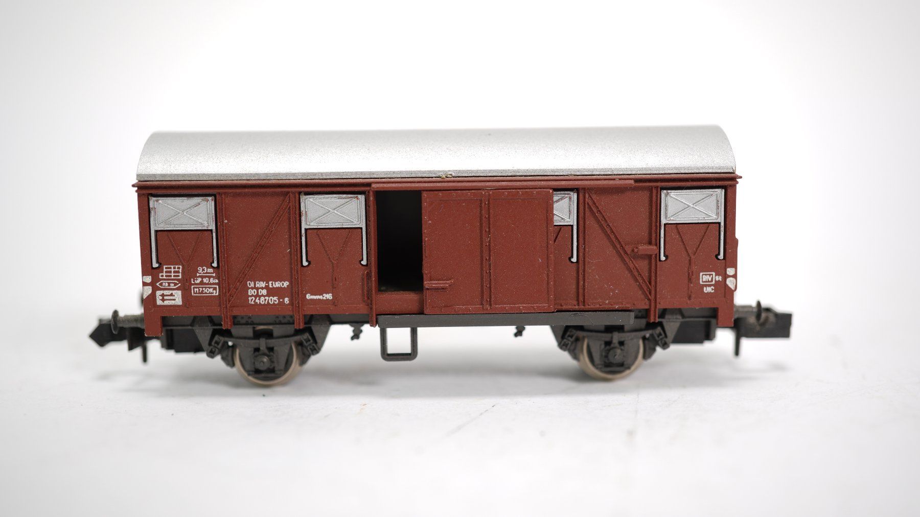 Rivarossi Modelleisenbahnen: e37 Spur N DB Güterwagen braun – Gebraucht aus Thun von evinka_gmbh 3