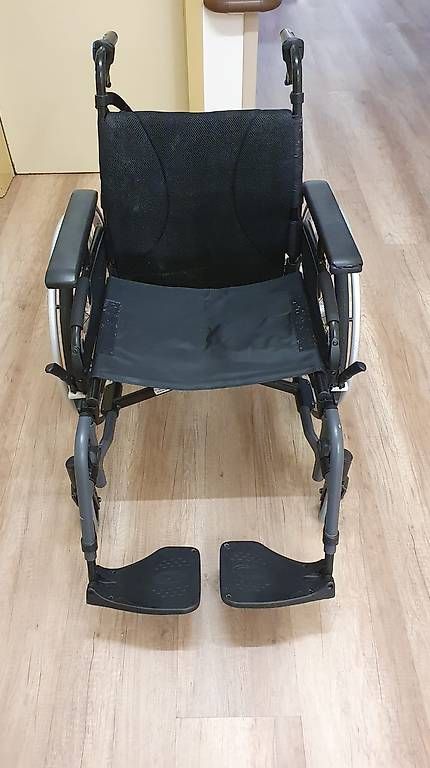 Rollstühle: Fauteuil roulant – Gebraucht aus Miex von ann_t9qq