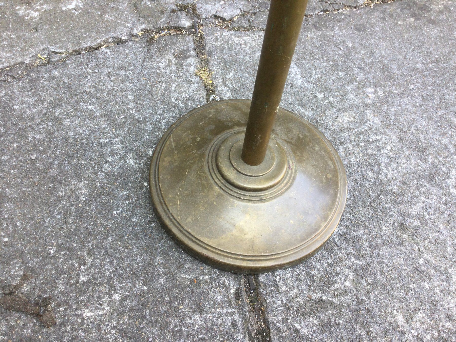 Porte manteau: Art Deco Messing Garderobenständer Typ Sputnik – D'occasion à Wangen SZ par kuriosum12 3