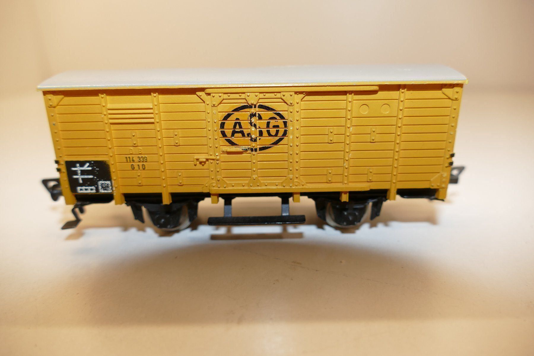 Fleischmann Modelleisenbahnen: Fleischmann: DB gedeckter Güterwagen ASG – Gebraucht aus Niederhasli von rail-duerst 1