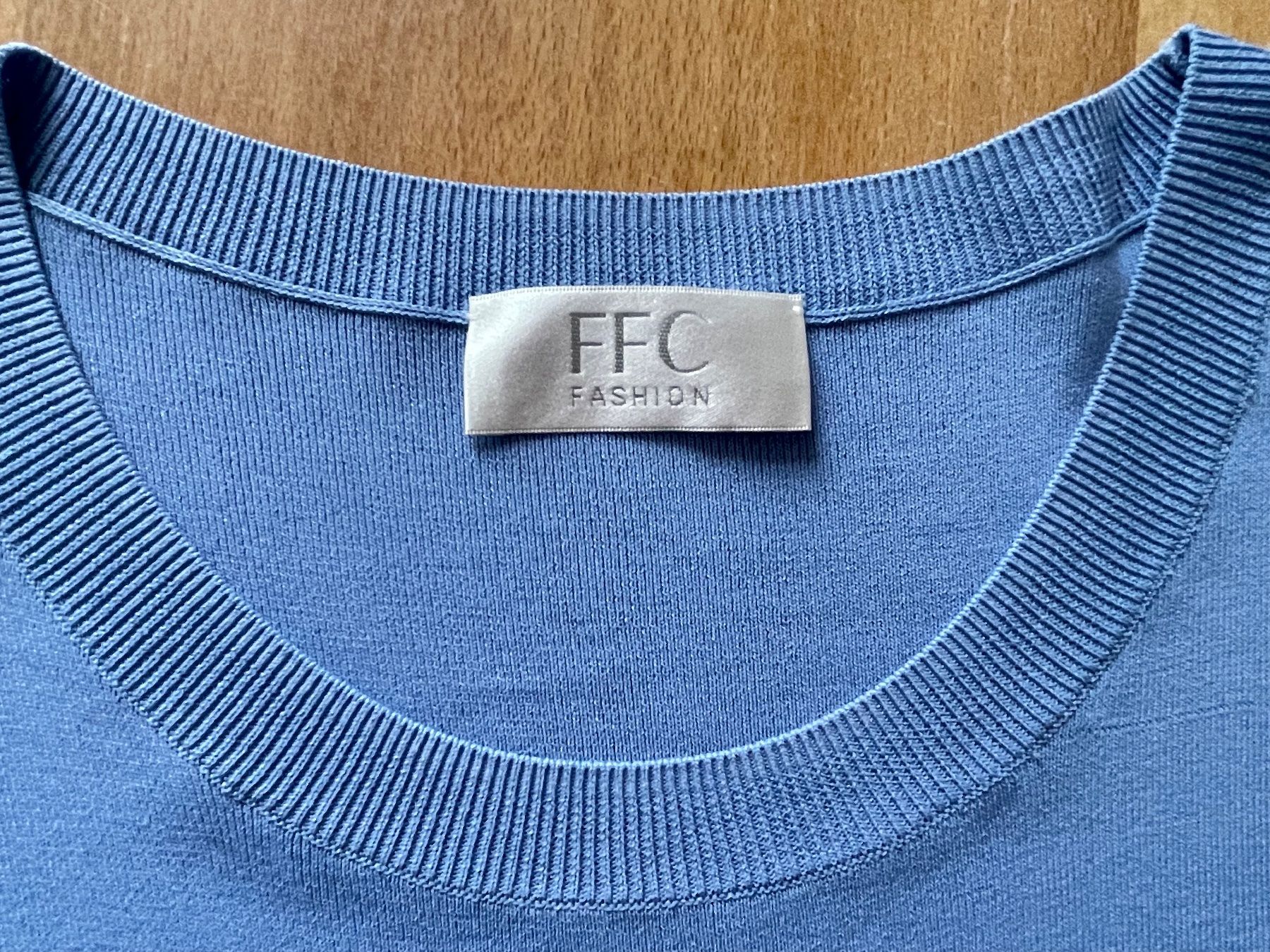 Pullover & Sweatshirts: FFC blauer Sommer-Kurzarmpulli, Oversize, Gr. 2, 80% Viskose – Gebraucht aus Meggen von tulipe21 2