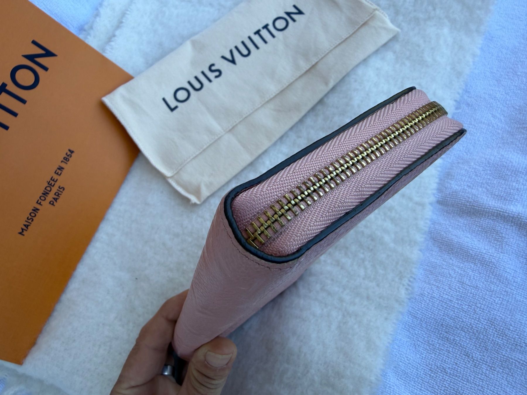 Louis Vuitton Portamonete: Louis Vuitton Portemonnaie – Usato da Steinen venduto da FIN 3