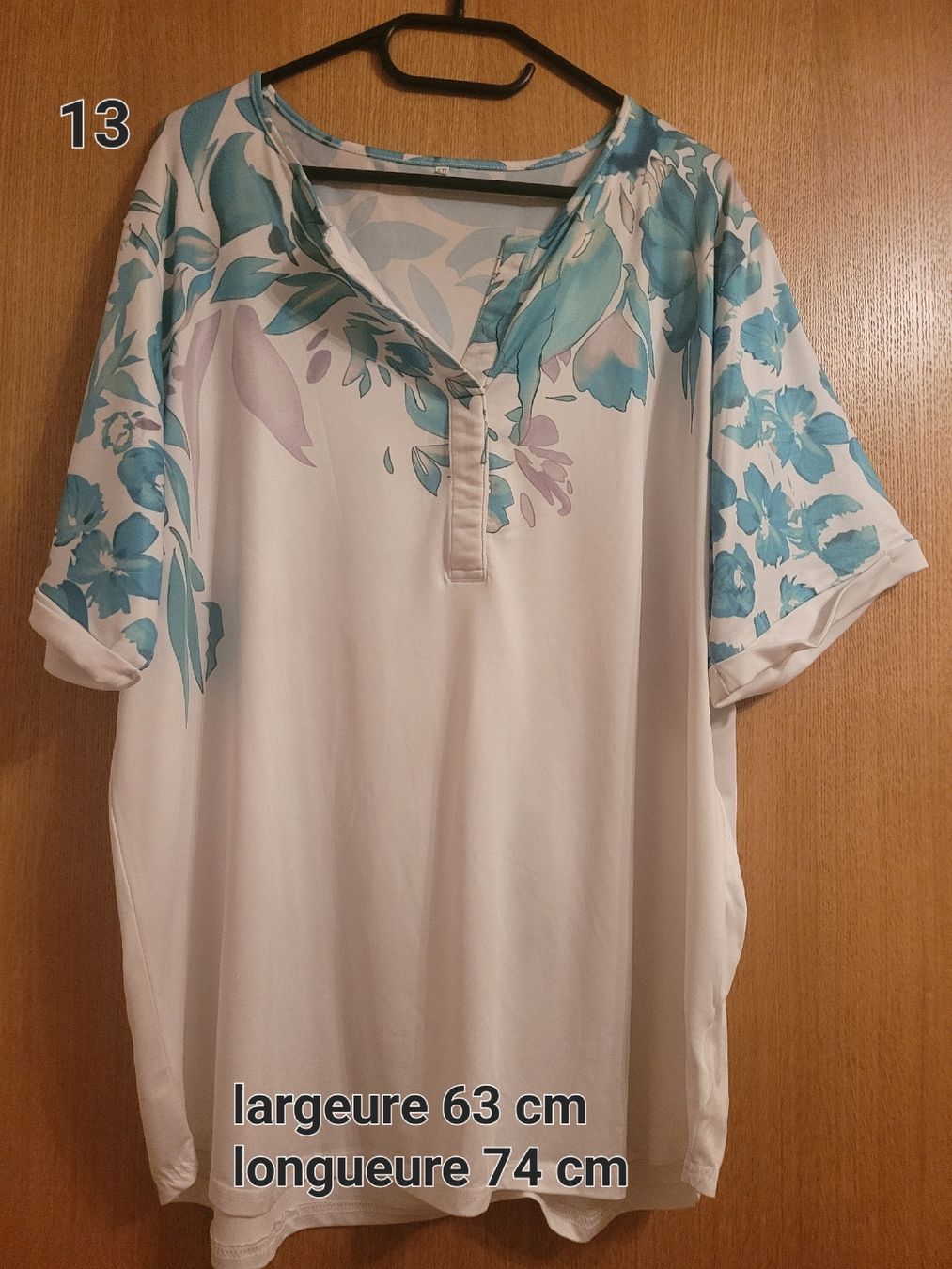 T-Shirts: t-shirt – Gebraucht aus St-Maurice von Didote