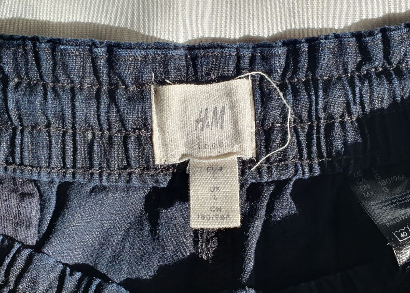 H&M Kleiderpakete: Short de taille L – Neu (gemäss Beschreibung) aus Le Mont-sur-Lausanne von vda_vrs6 2