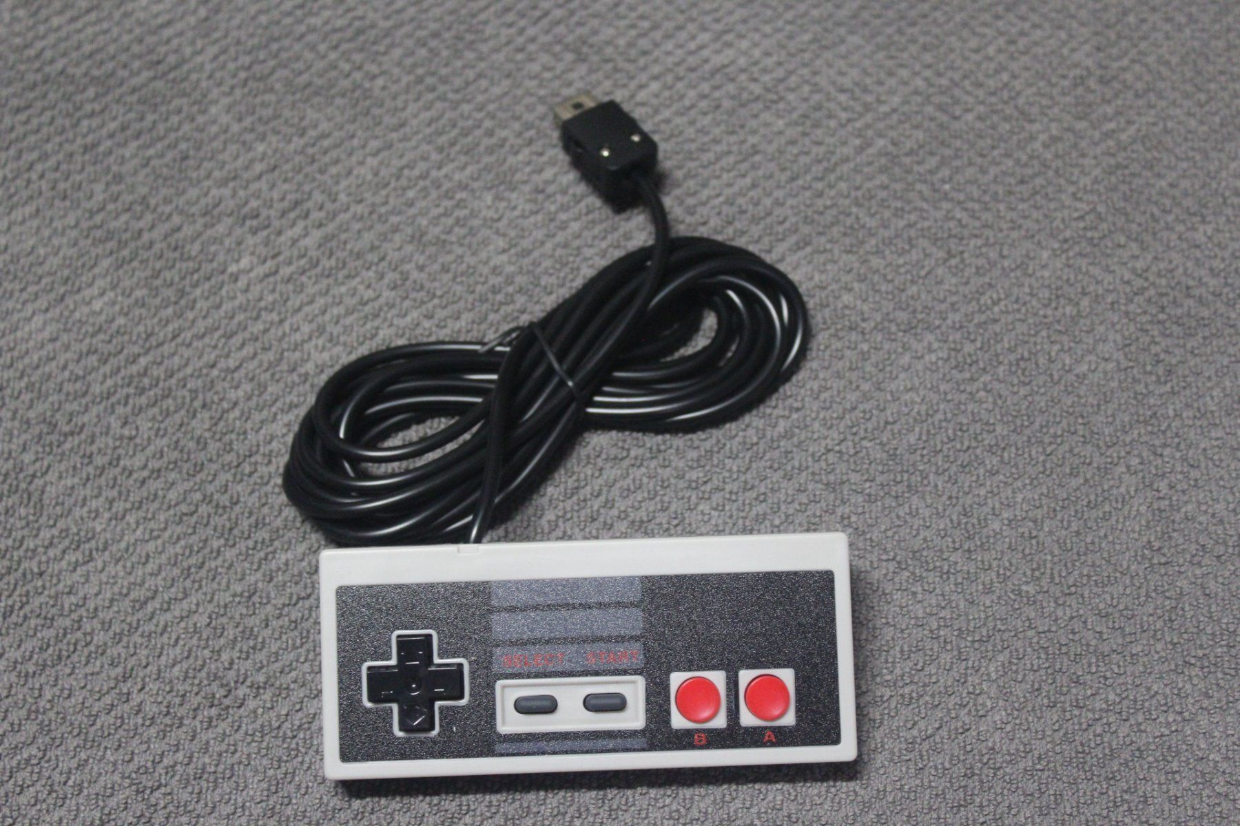 Controller: Controller für Nintendo NES Classic Mini Edition System – Nuovo (secondo la descrizione) da Kirchdorf AG venduto da suntory010